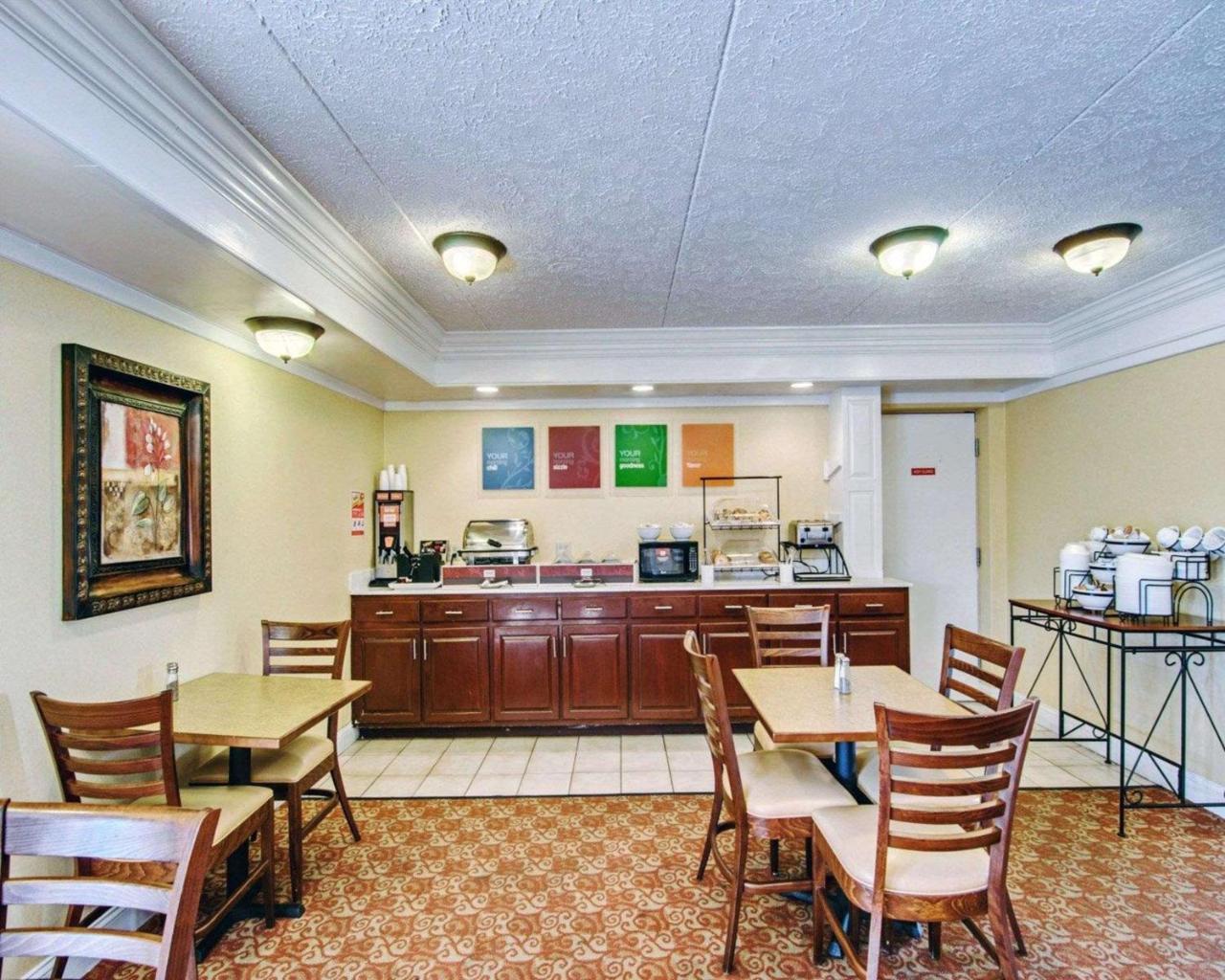 Comfort Inn Near Martinsville Speedway Extérieur photo