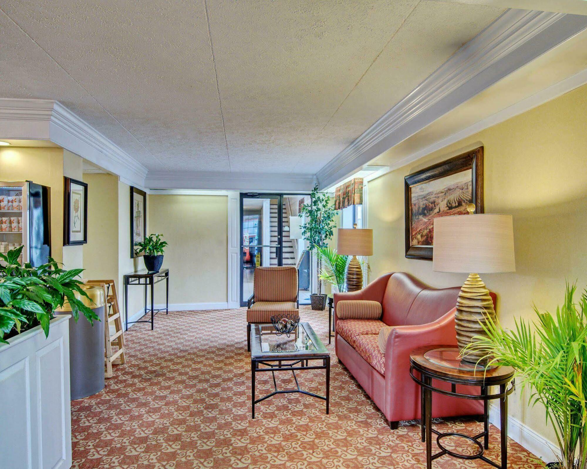 Comfort Inn Near Martinsville Speedway Extérieur photo